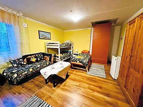 Apartment With Shared Bathroom