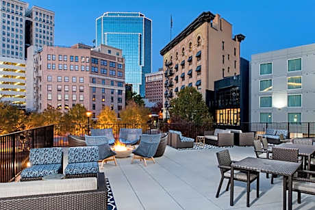 Fairfield Inn & Suites by Marriott Fort Worth Downtown/Convention Center