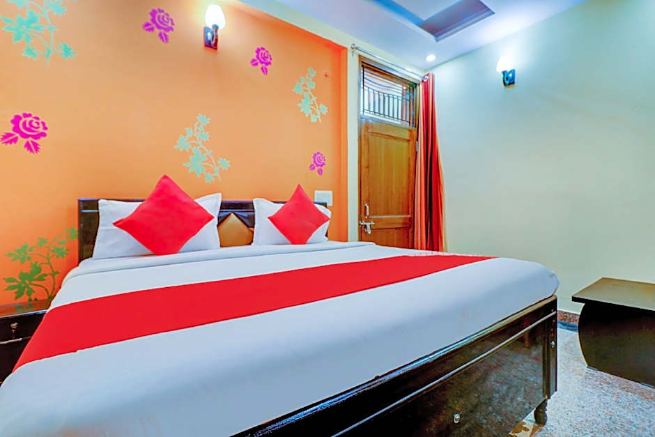 Hotel O Palace At Seventy Two Near Iskcon Temple Noida