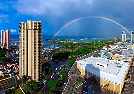 Ala Moana Honolulu by Mantra