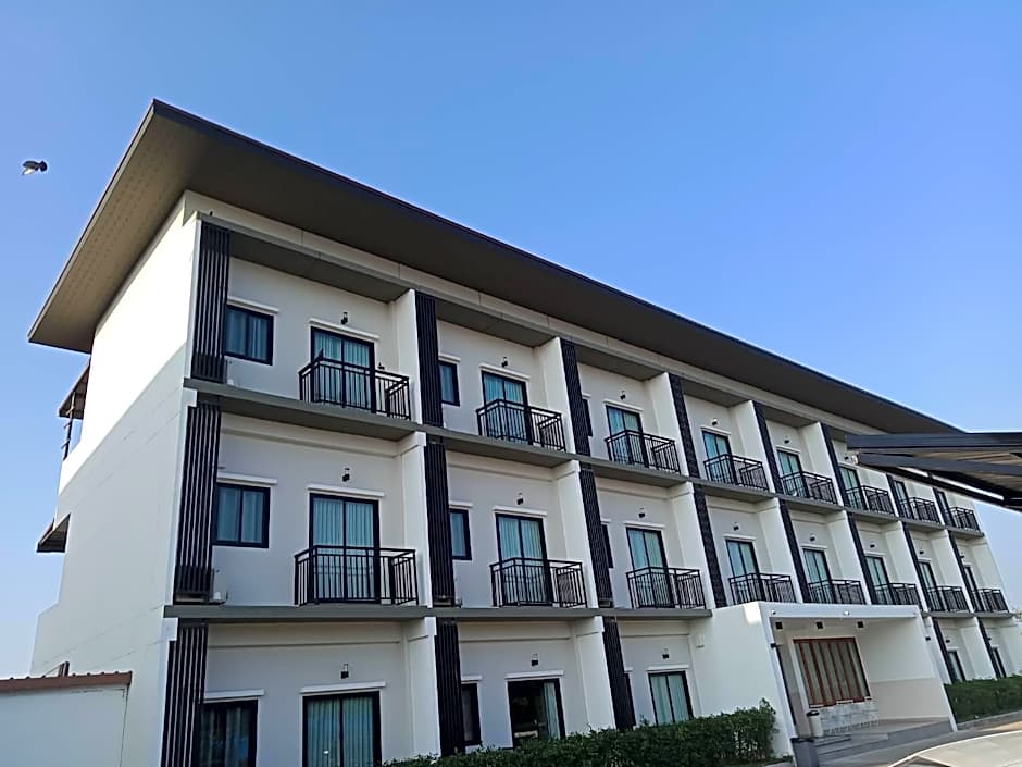 Photo 1 of 36 of THE ZEN Hotel