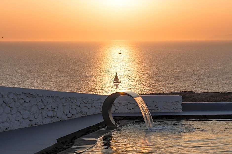 SerenitÃ  Luxury Suites