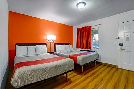 Deluxe Quadruple Room - Smoking