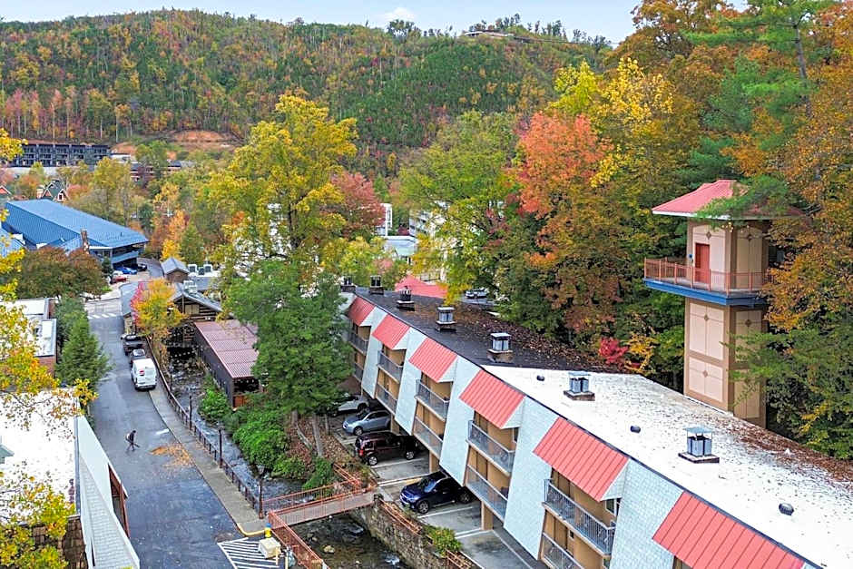Quality Inn Creekside - Downtown Gatlinburg