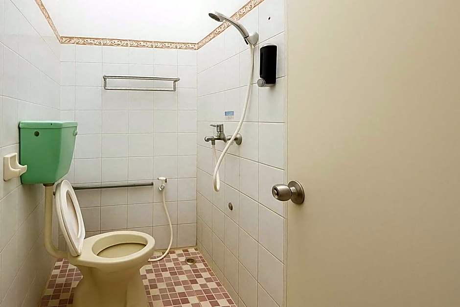 Hotel Bintang Mitra RedDoorz