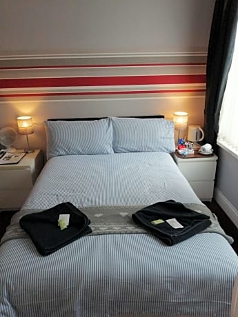 Double Room with Shared Bathroom