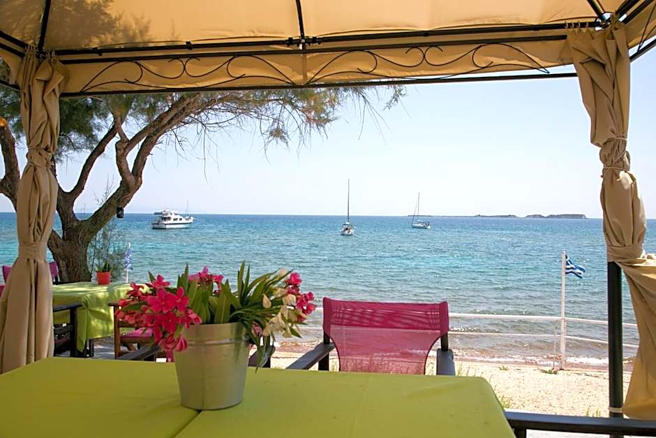 Kefalonia Beach Hotel & Bungalows