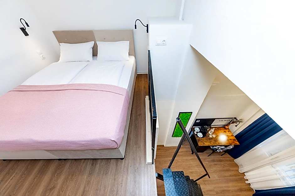 Adagio Downtown Rooms