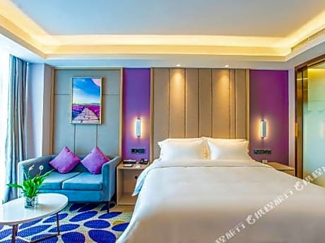 Luxury Hotel