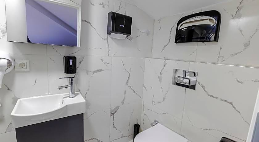 ACAR AIRPORT PLUS HOTEL