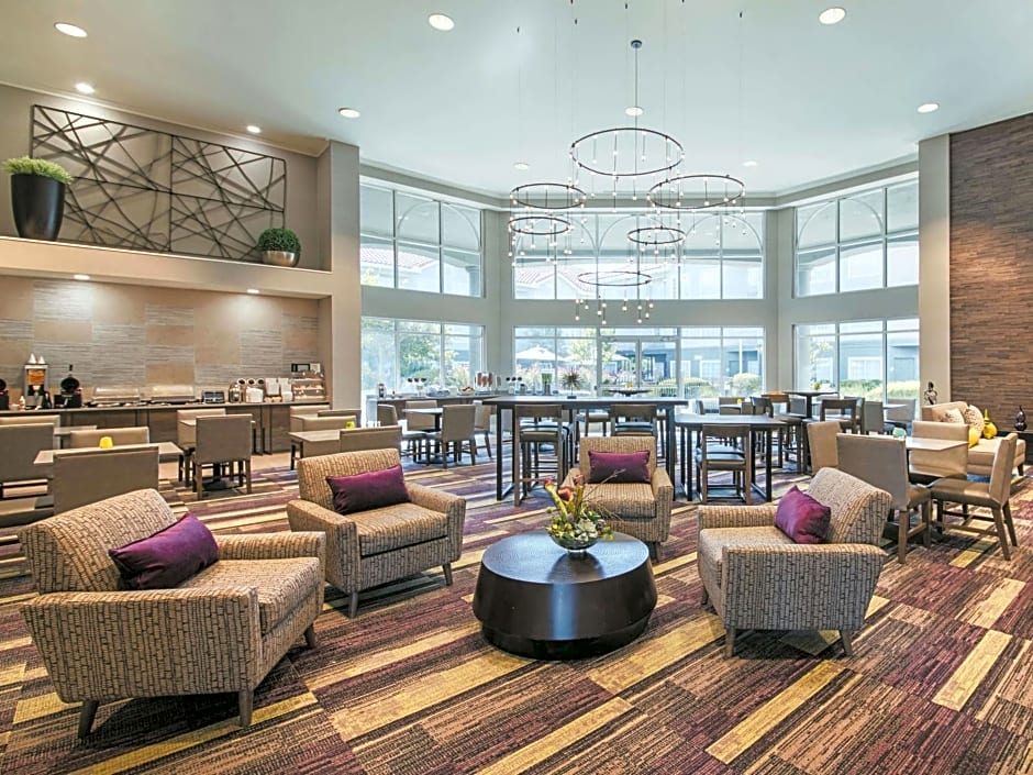 La Quinta Inn & Suites by Wyndham Austin at The Domain