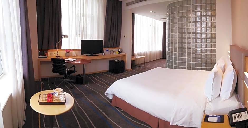 Holiday Inn Express Luoyang City Center By IHG