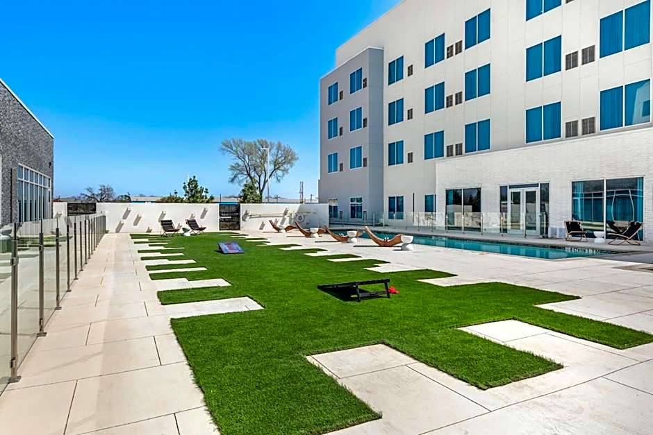 Cambria Hotel Waco University Riverfront