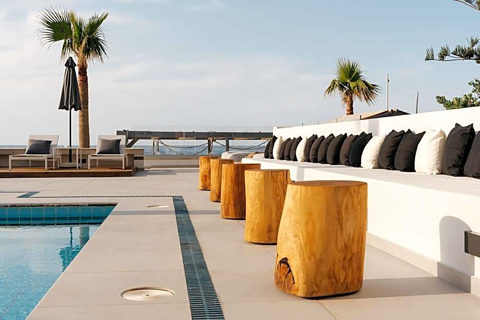 Petradi Beach Lounge Hotel