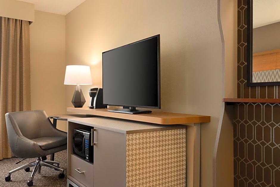 Holiday Inn Hotel & Suites Council Bluffs, an IHG Hotel