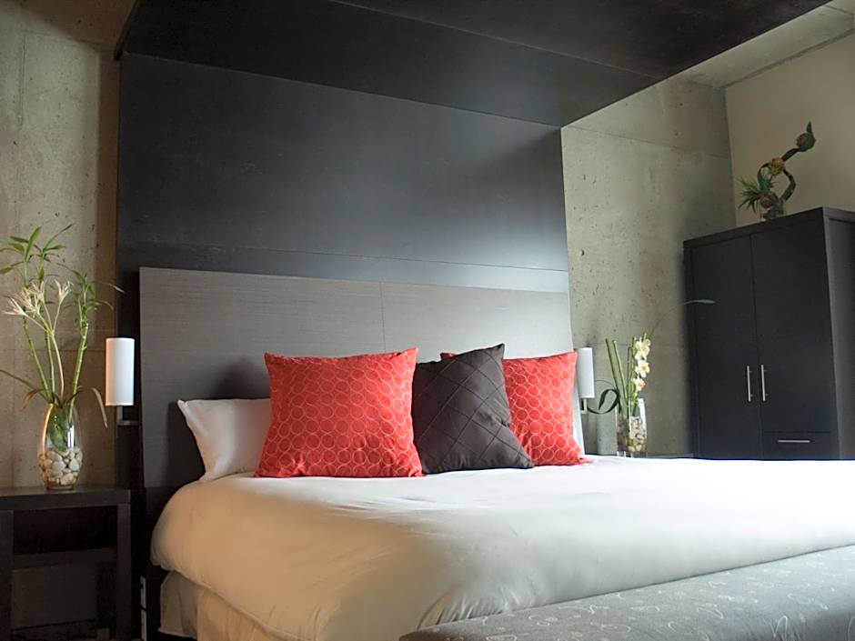 Grand Times Hotel Sherbrooke