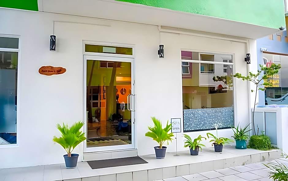 Beach Grand and Spa Premium