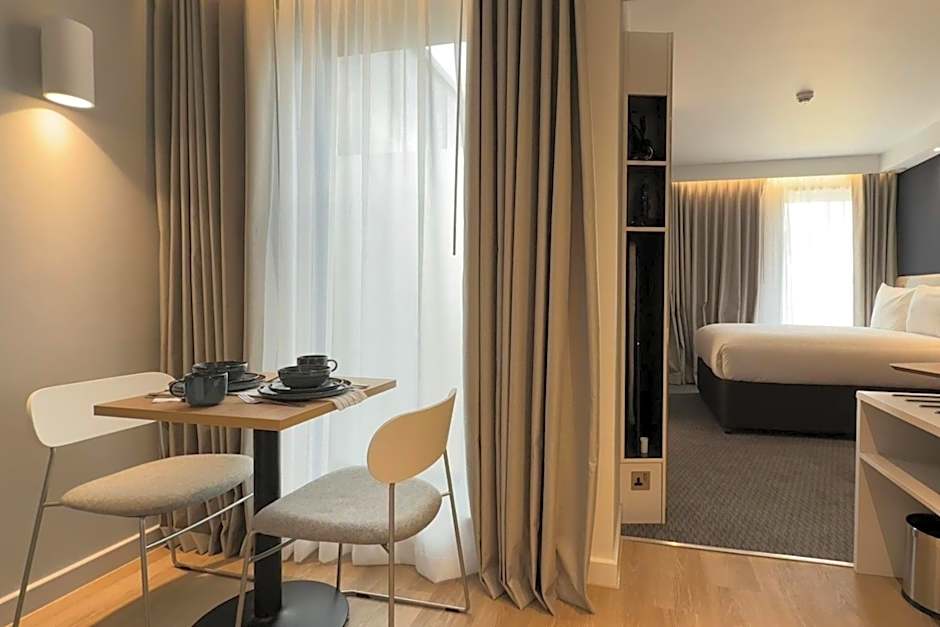 Holiday Inn Express London-Ealing By IHG