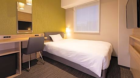 Standard Semi Double Room B - Non-Smoking