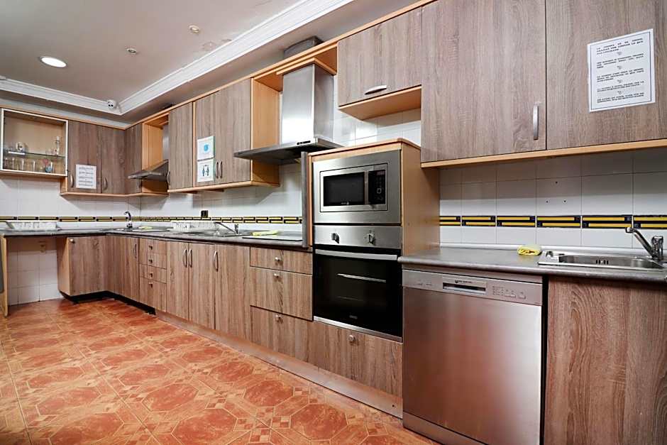 Feel Hostels City Center