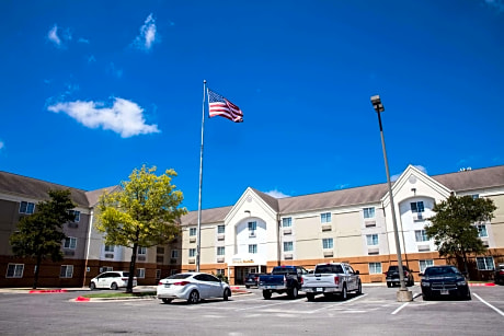 Sonesta Simply Suites Austin South