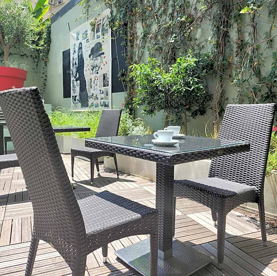 Hotel Montaigne And Spa