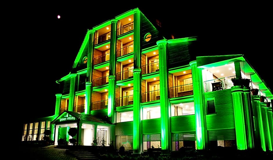 Hotel Green Valley Savsat