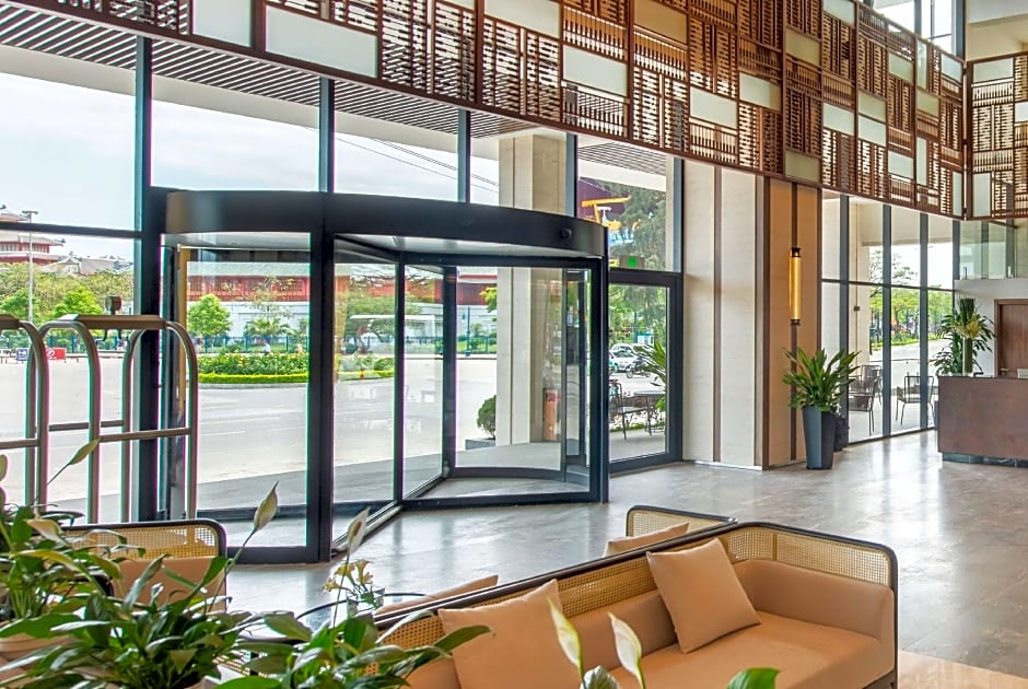 Hotel Soleil Ha Long, Trademark Collection by Wyndham