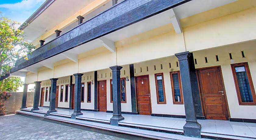 OYO Life 93155 Wisma Sarah