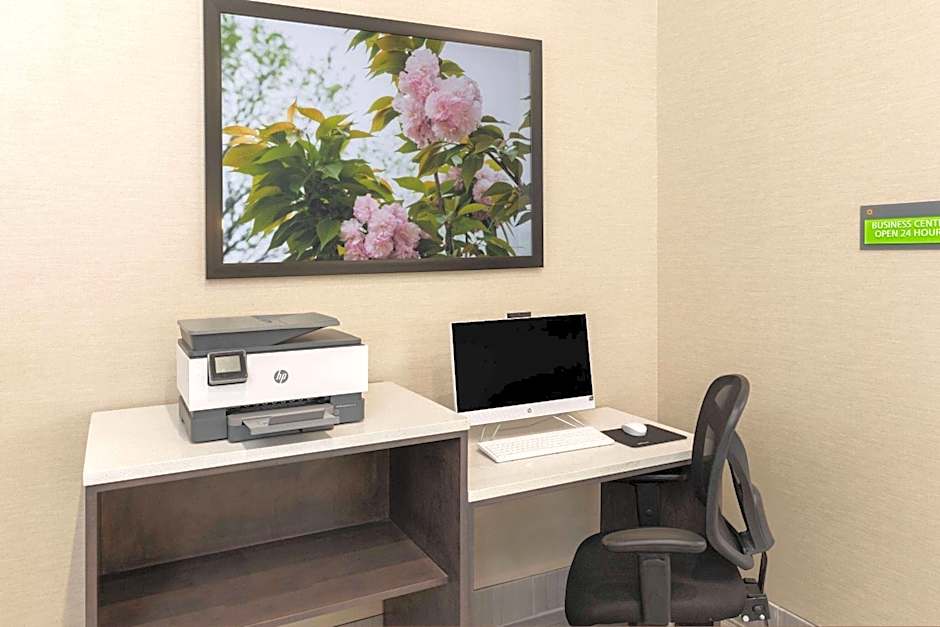 La Quinta Inn & Suites by Wyndham Jonesboro
