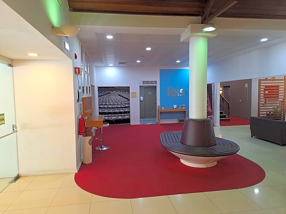 Ibis Setubal