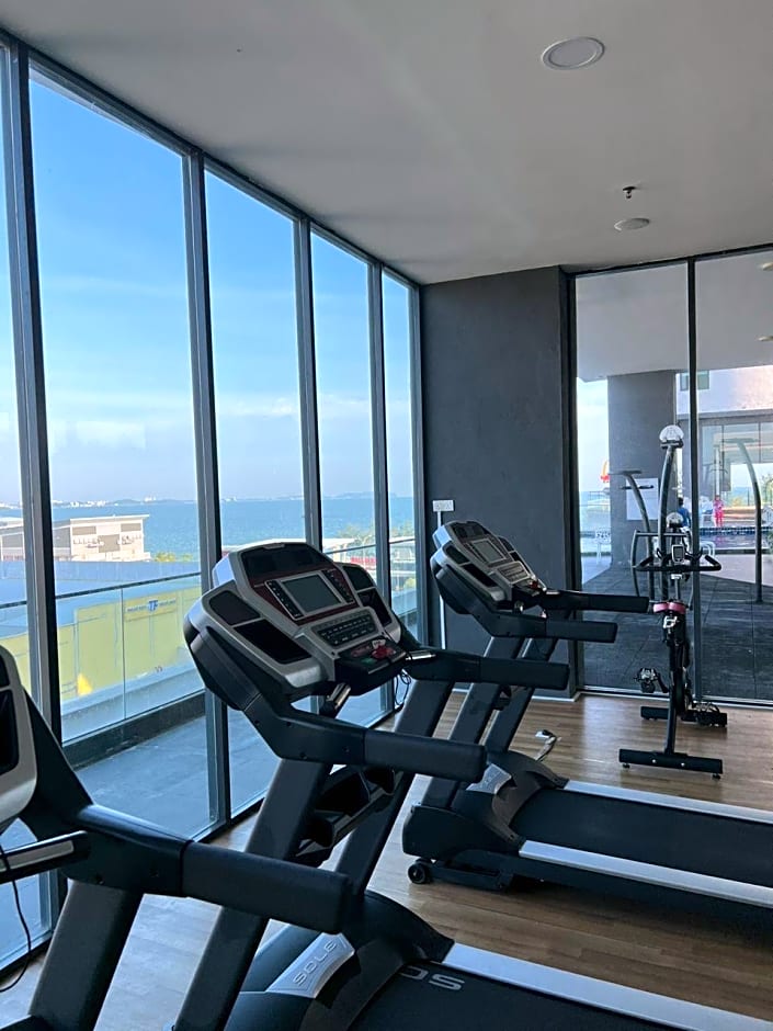 D'Wharf Hotel & Serviced Residence