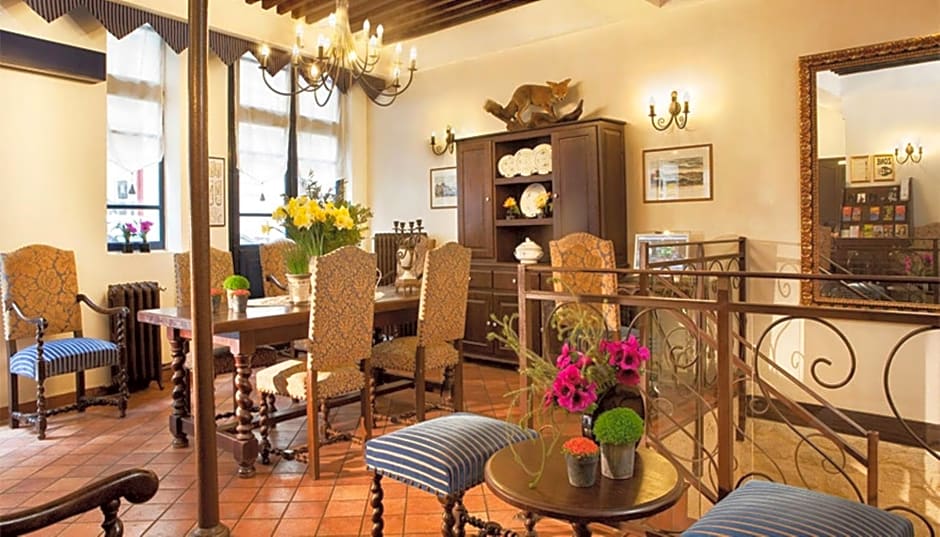 Castex Hotel