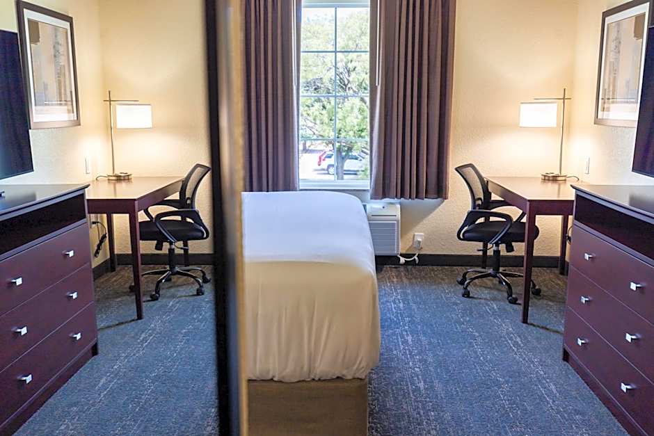 Cobblestone Inn & Suites - Winters