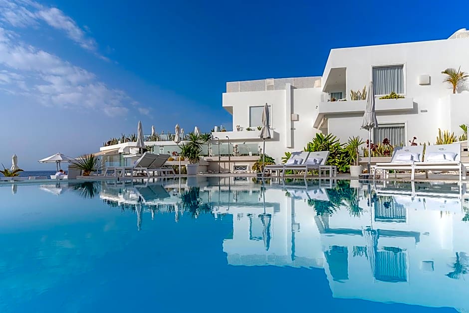 Lani's Suites de Luxe - Adults Only