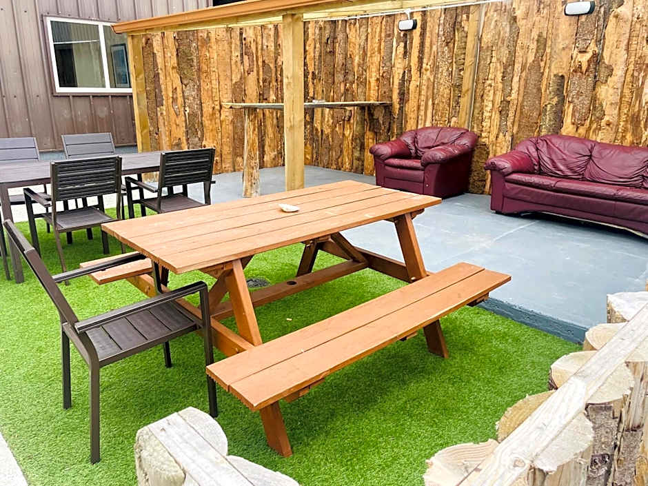 Greenway & Copper Coast Hostel