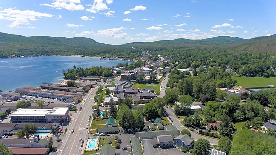 Adirondack Retreat Inn & Suites