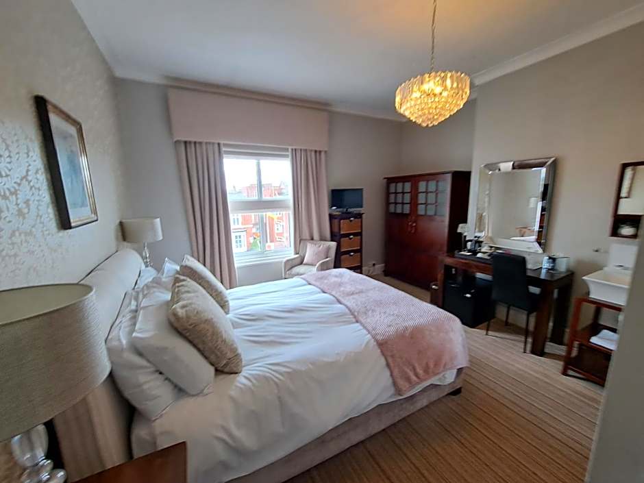 The Ambassador Townhouse