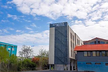 Bucharest Airport Hotel