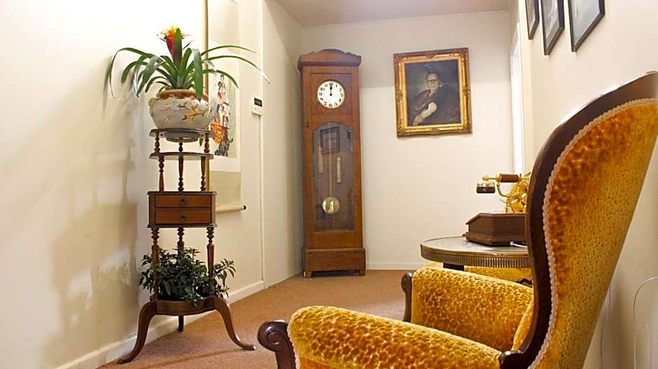 The Pier Lodge Bed And Breakfast