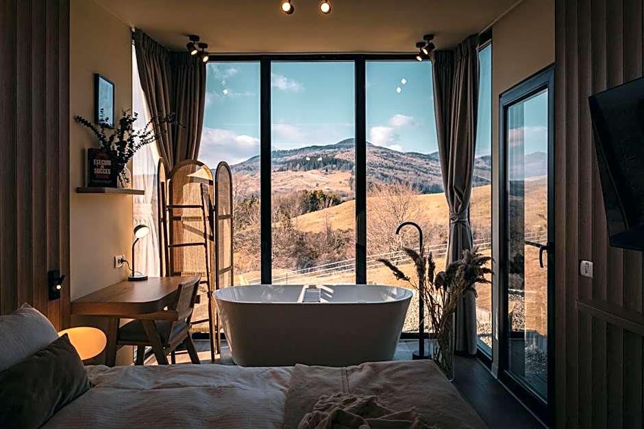 Moon Valley Comarnic