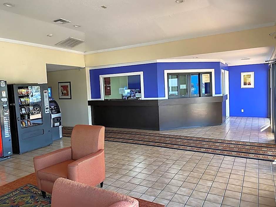 Relax Inn Channelview