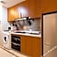 Yulou Jindian Apartment (Guangzhou Folk Finance Haizhu Square Subway Station Branch)