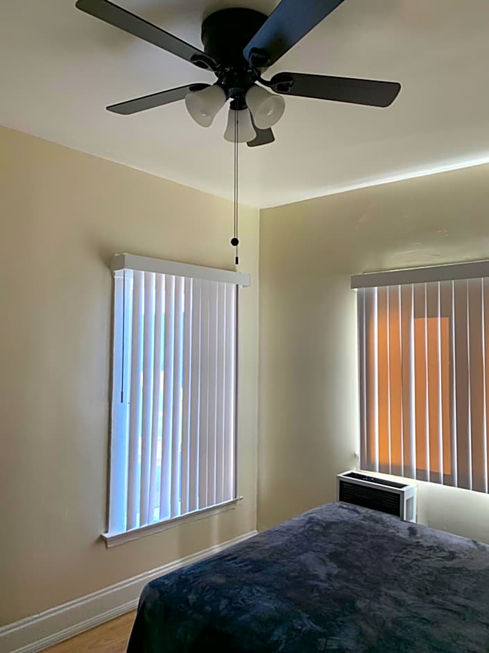 Pads on Pasadena Ave