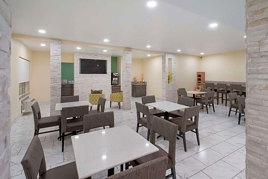 Quality Inn & Suites Airport West Salt Lake City