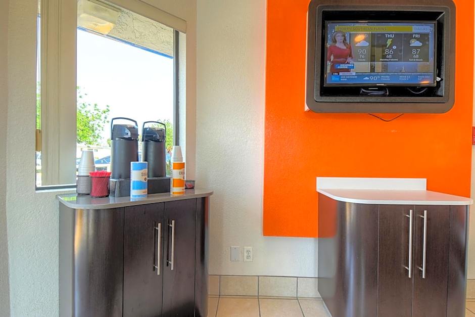 Motel 6-El Cajon, CA - San Diego