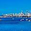 Broadwater Shores Waterfront Apartments
