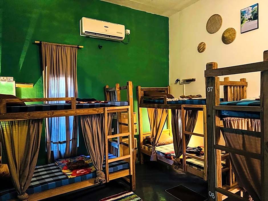 Photo 1 of 7 of Bed in 6-Bed Mixed Dormitory Room