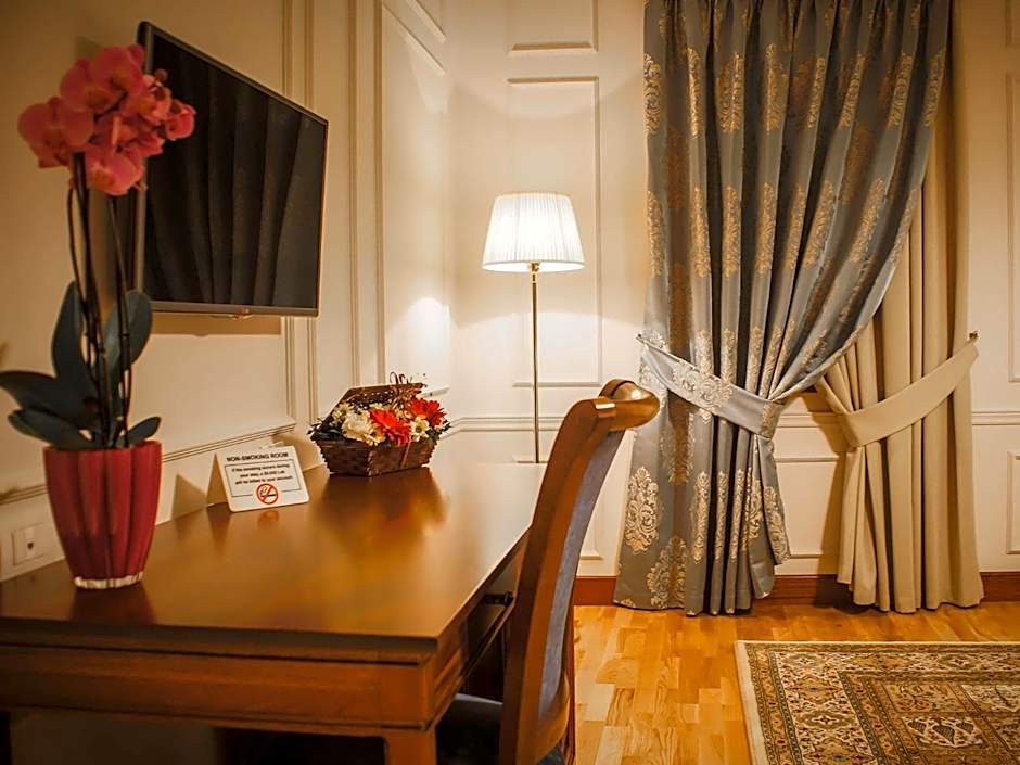 Hotel Opera