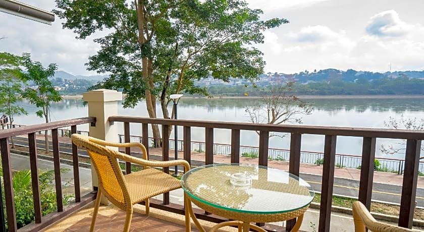 Chiangkhong Teak Garden Riverfront Onsen
